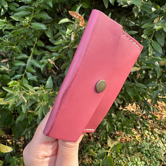 GUAVA 🩷 BNNU: Mini Envelope Wallet (Portland Leather Goods) - Picture 4 of 4